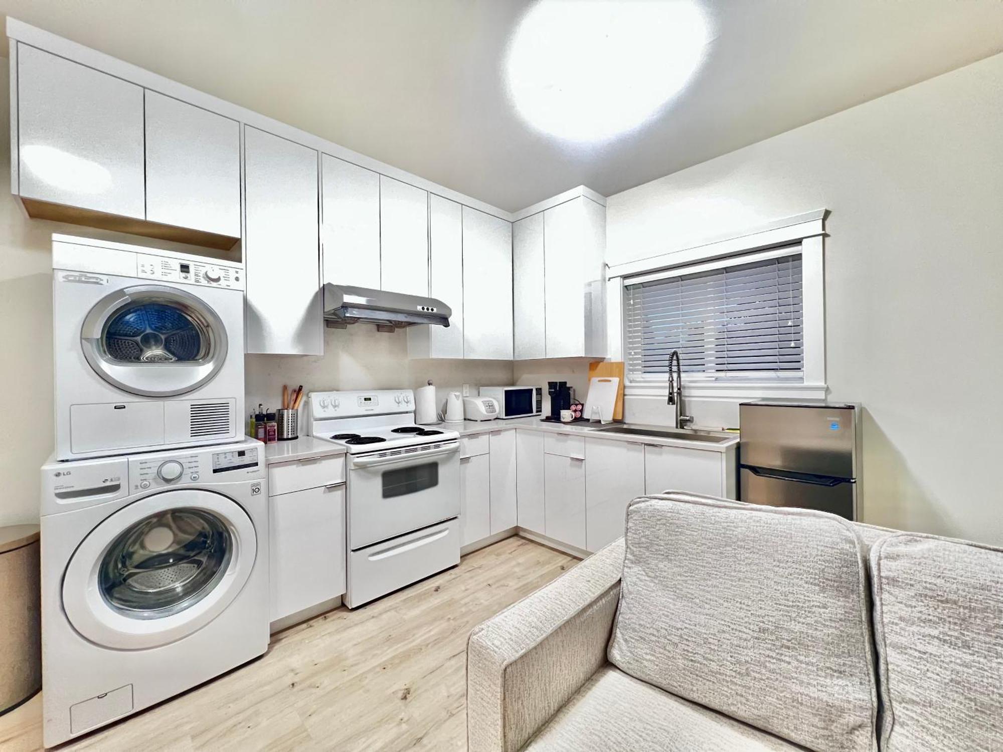 Si & Daniel Home Near Yvr Airport & Skytrain Separate Entry Free Parking Richmond Exteriör bild