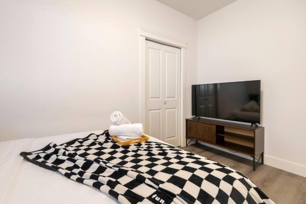 Si & Daniel Home Near Yvr Airport & Skytrain Separate Entry Free Parking Richmond Exteriör bild