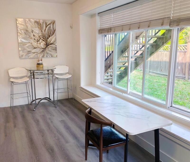 Si & Daniel Home Near Yvr Airport & Skytrain Separate Entry Free Parking Richmond Exteriör bild